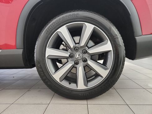 Used 2025 Honda Pilot Elite image 40