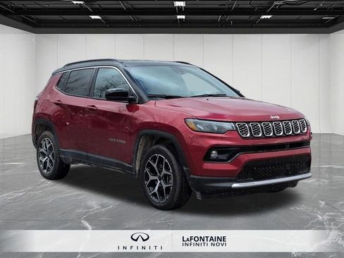 Used 2025 Jeep Compass Limited image 7