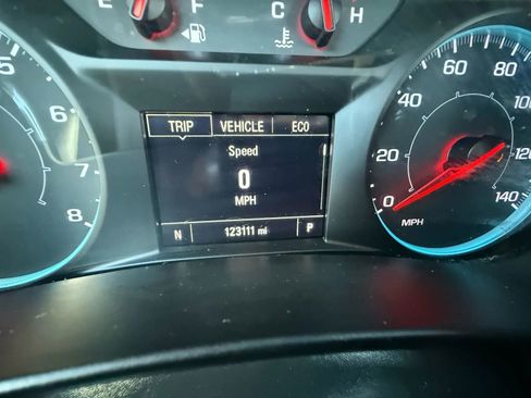 Used 2019 Chevrolet Equinox LS image 19