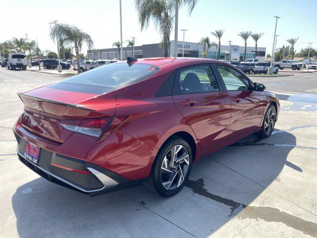 Used 2025 Hyundai Elantra Sport FWD image 8