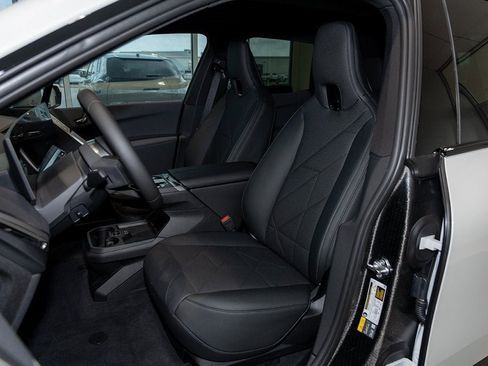 New 2025 BMW iX xDrive50 w/ Premium Package image 32