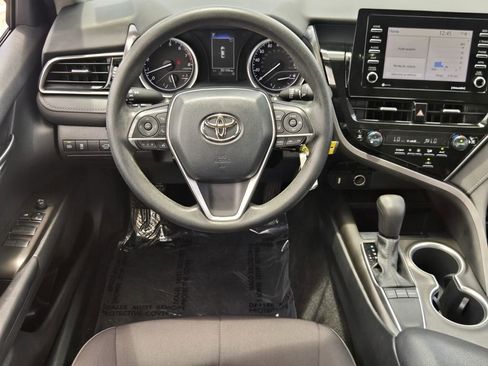 Used 2022 Toyota Camry LE FWD image 12