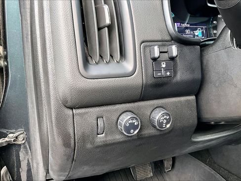Used 2017 Chevrolet Colorado ZR2 image 30