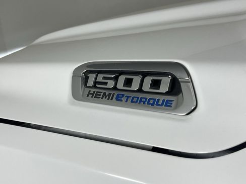 Used 2021 RAM 1500 Laramie image 12