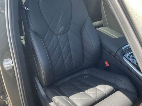 Used 2023 BMW X5 xDrive45e w/ Executive Package AWD/4WD image 19