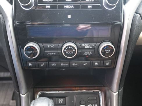 Used 2020 Subaru Ascent Touring image 12