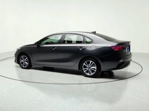 Certified 2024 Kia Forte LXS FWD image 3