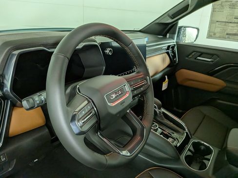 New 2026 GMC Canyon AT4 w/ Technology Plus Package AWD/4WD image 18