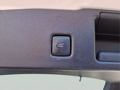 New 2025 Ford Escape SE w/ PHEV Premium Package image 18