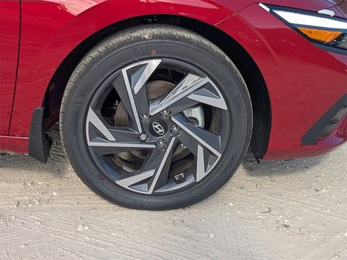 New 2025 Hyundai Elantra Sport FWD image 11