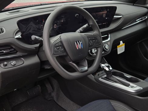 New 2026 Buick Envista Preferred FWD image 17