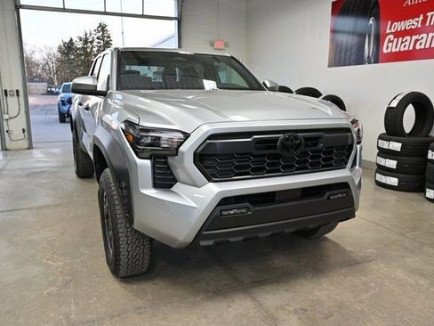 New 2026 Toyota Tacoma TRD Off-Road image 3