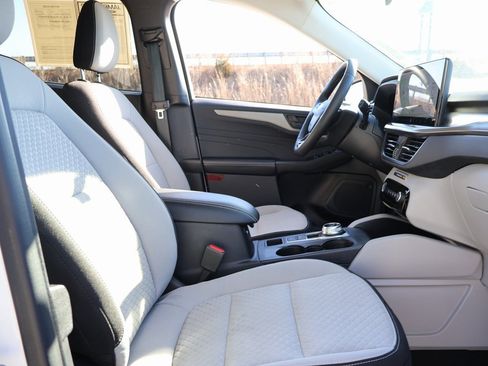 Certified 2023 Ford Escape Active w/ Tech Pack #1 image 9