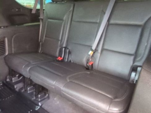 Used 2022 Chevrolet Suburban LT AWD/4WD image 27