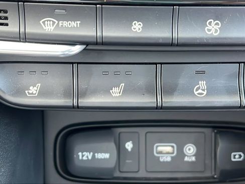 Used 2020 Hyundai Santa Fe Limited FWD image 35