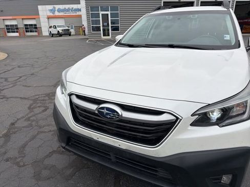Used 2021 Subaru Outback Premium AWD/4WD image 18