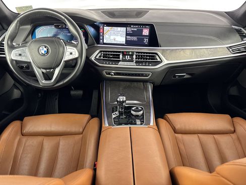 Used 2022 BMW X7 xDrive40i w/ Premium Package AWD/4WD image 17