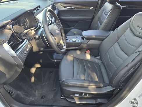 Used 2024 Cadillac XT6 Sport w/ Platinum Package image 20