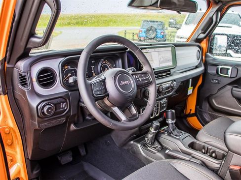 New 2025 Jeep Wrangler Sport S image 30