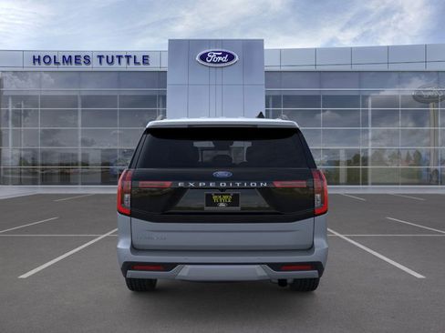 New 2025 Ford Expedition Platinum w/ Driver's Package image 5