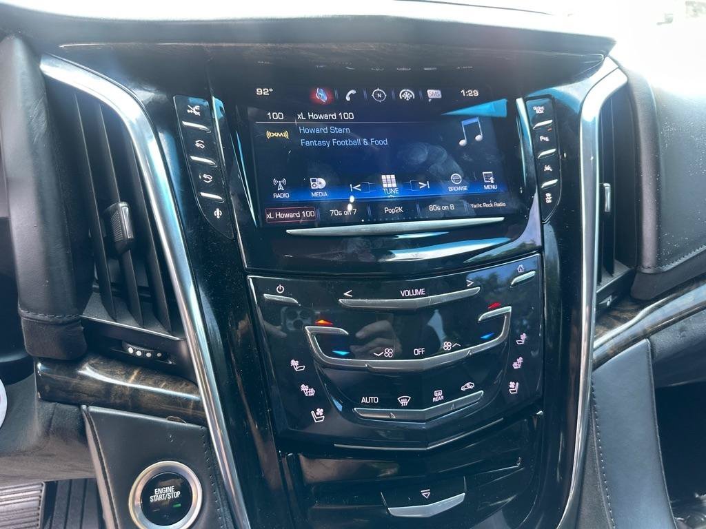 Used 2016 Cadillac Escalade Platinum AWD/4WD image 29