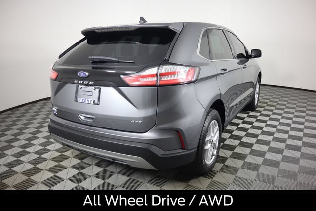 Certified 2023 Ford Edge SEL w/ Convenience Package AWD/4WD image 4