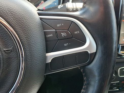 Used 2020 Jeep Compass Limited AWD/4WD image 22