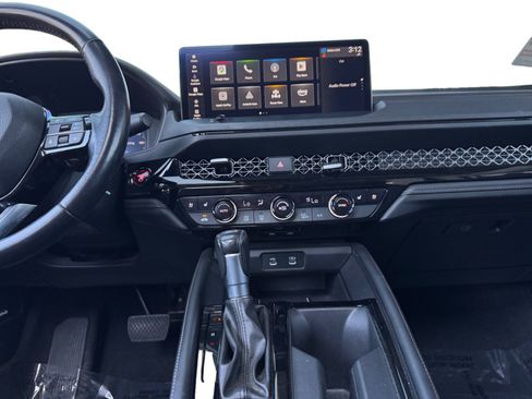 Used 2023 Honda Accord Touring image 11