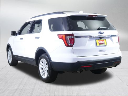 Used 2016 Ford Explorer Base image 5