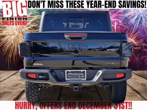 Used 2023 Jeep Gladiator Sport image 8