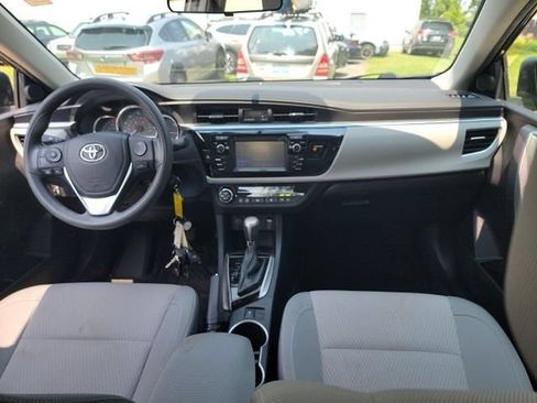 Used 2015 Toyota Corolla LE FWD image 8