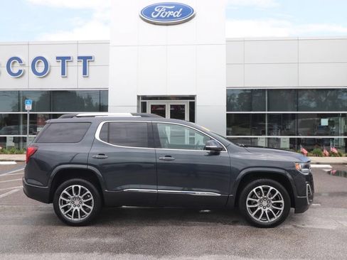 Used 2023 GMC Acadia Denali w/ Denali Ultimate Package FWD image 18