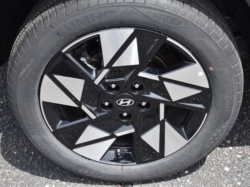 Used 2025 Hyundai Kona SEL AWD/4WD image 13