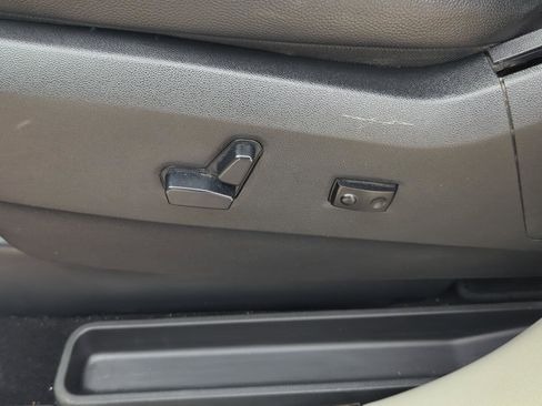 Used 2019 Dodge Grand Caravan SXT image 13