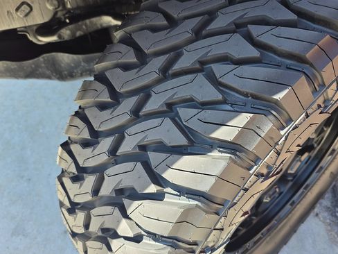 Used 2019 Toyota Tacoma SR5 RWD image 18