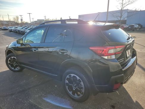 Certified 2023 Subaru Crosstrek 2.0i image 6