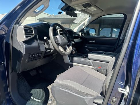 Used 2022 Toyota Tundra SR5 w/ SR5 Convenience Package image 13