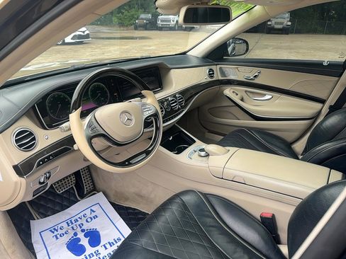 Used 2014 Mercedes-Benz S 550 Sedan w/ Sport Package Plus One image 10