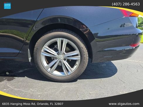 Used 2019 Volkswagen Jetta R-Line w/ R-Line Cold Weather Package FWD image 27