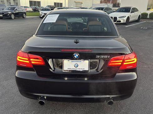 Used 2011 BMW 335i Convertible image 9