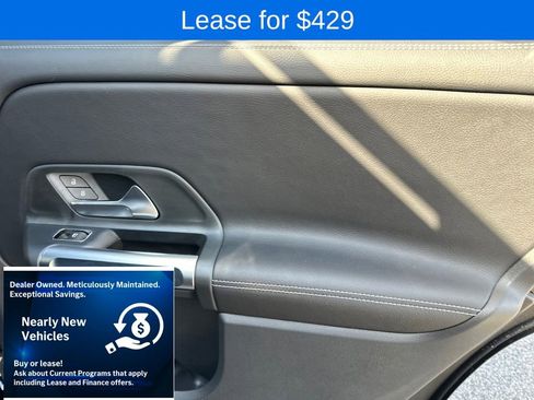 Used 2025 Mercedes-Benz GLB 250 4MATIC image 31