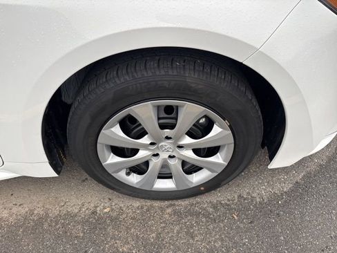 Certified 2021 Toyota Corolla LE image 10