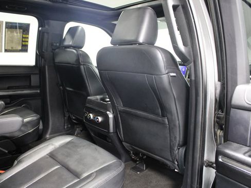 Used 2021 Ford Expedition XLT image 32