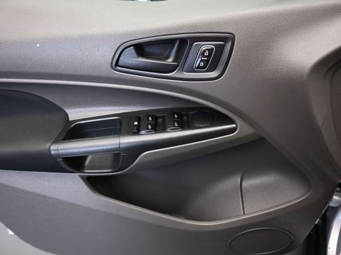 Used 2019 Ford Transit Connect XL image 10