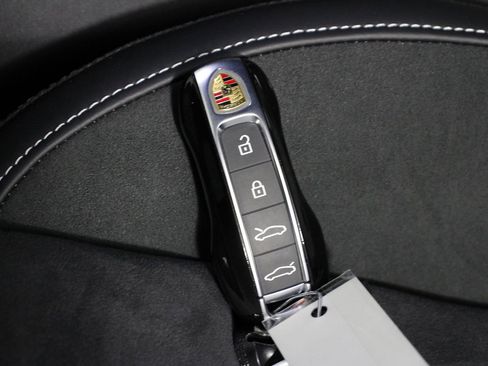 Used 2025 Porsche Taycan Turbo GT image 23