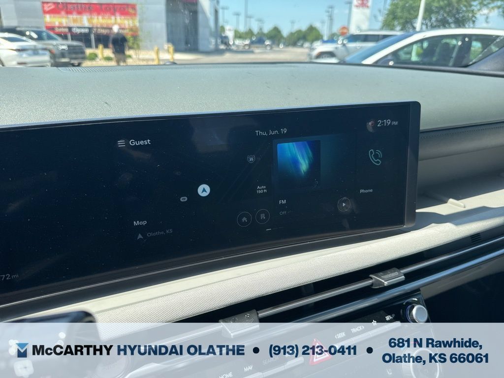 Used 2025 Hyundai Tucson Limited AWD/4WD image 8
