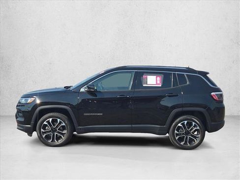 Used 2022 Jeep Compass Limited w/ Sun and Sound Group AWD/4WD image 8