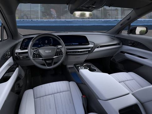 New 2026 Cadillac Lyriq Sport w/ LPO, Floor Liner Package AWD/4WD image 15