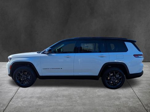 New 2025 Jeep Grand Cherokee L Limited image 8