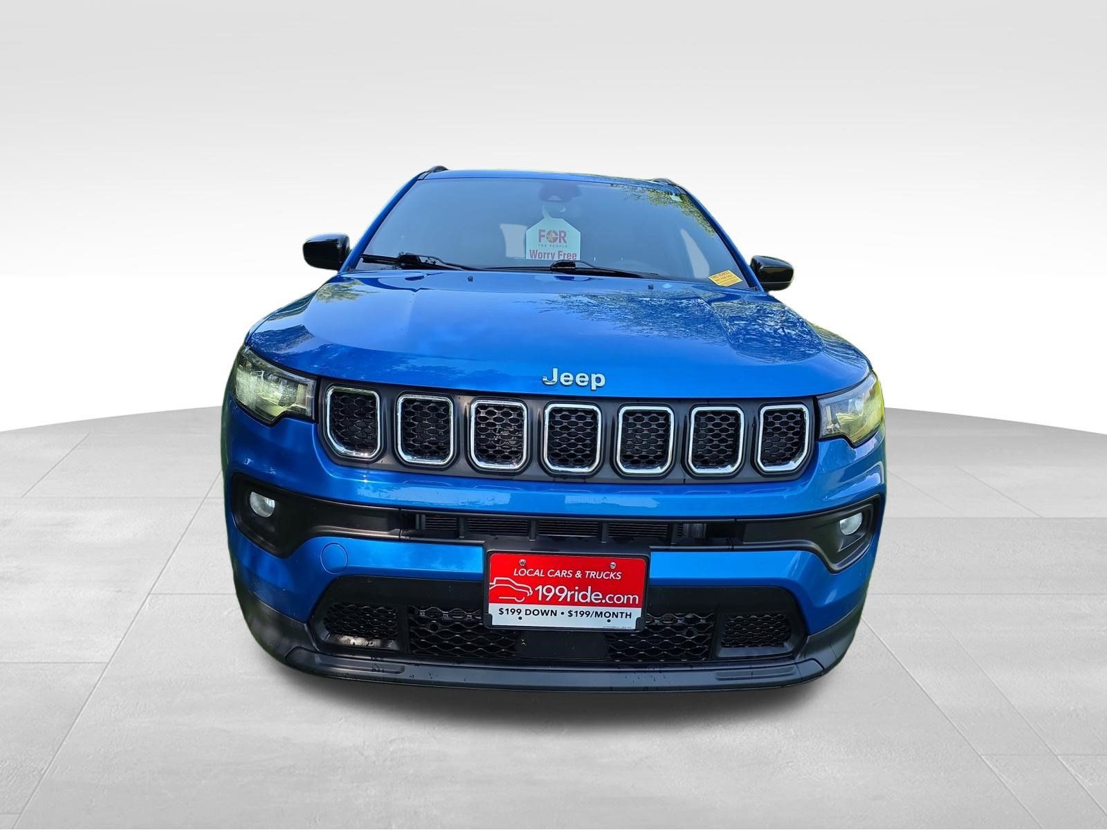 Used 2024 Jeep Compass Latitude AWD/4WD image 3